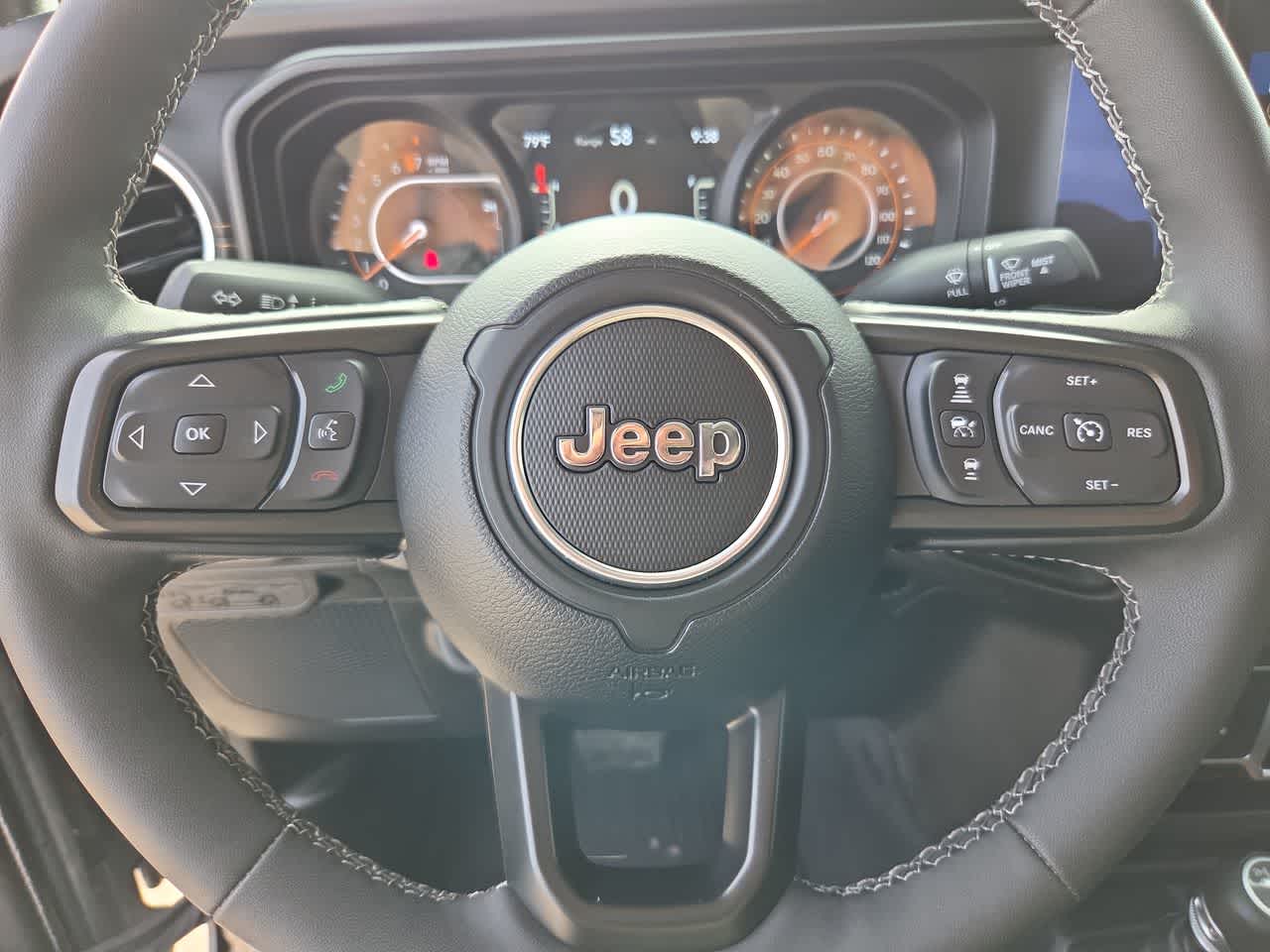 Thumbnail: 2025 Jeep Gladiator - 23