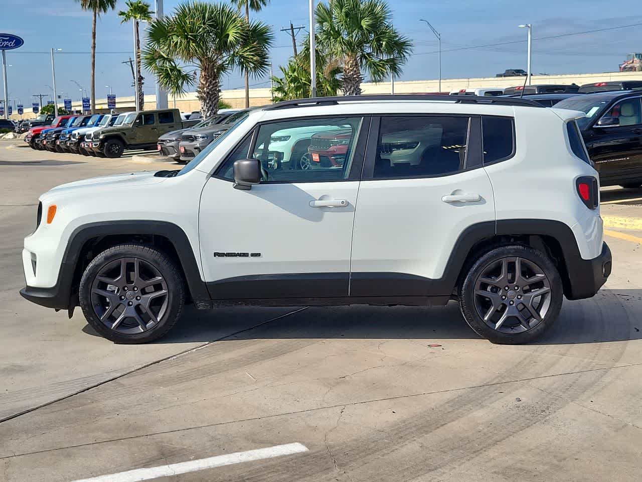 Thumbnail: 2021 Jeep Renegade - 11