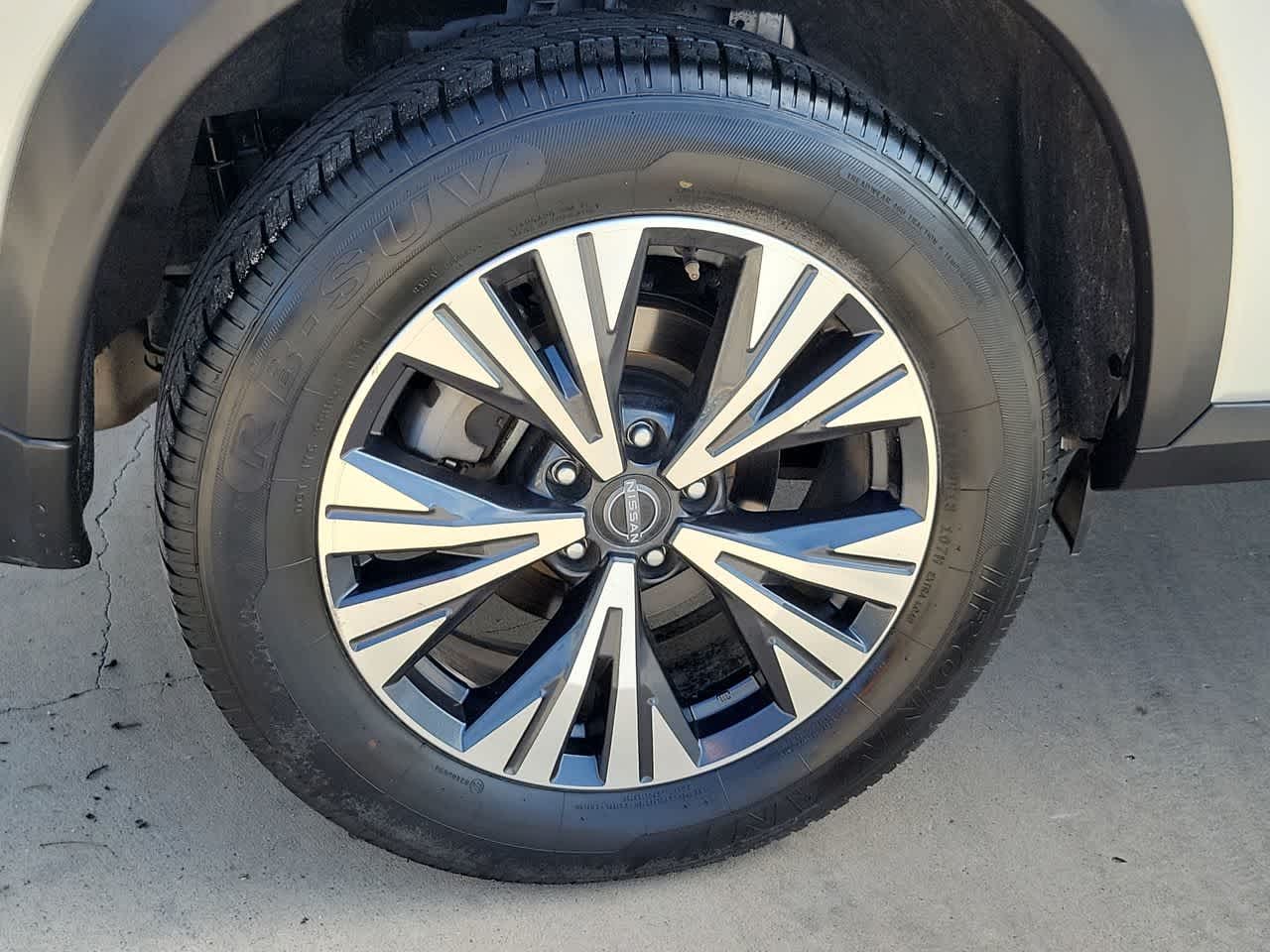 Thumbnail: 2023 Nissan Rogue - 16