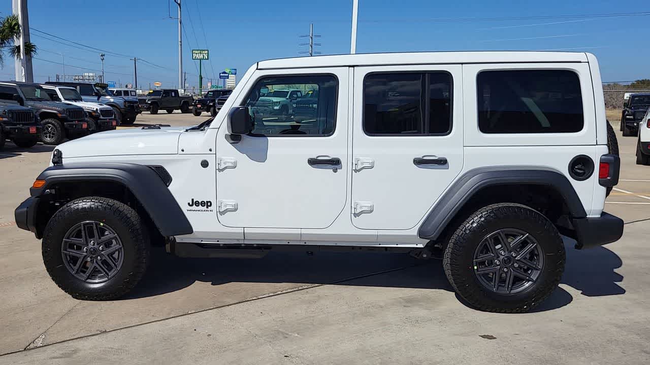 Thumbnail: 2026 Jeep Wrangler - 5