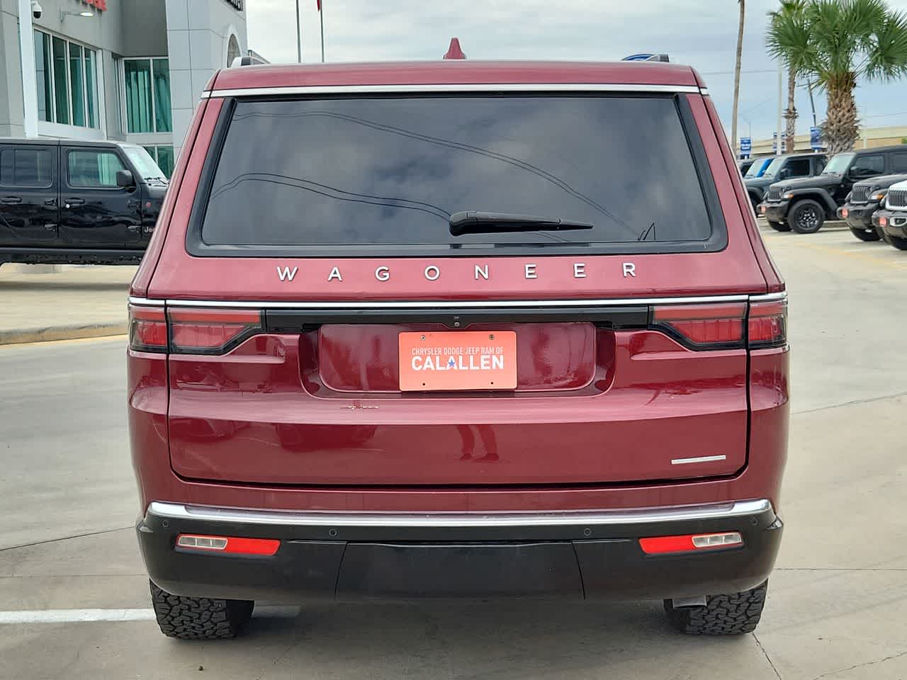 Thumbnail: 2022 Jeep Wagoneer - 13