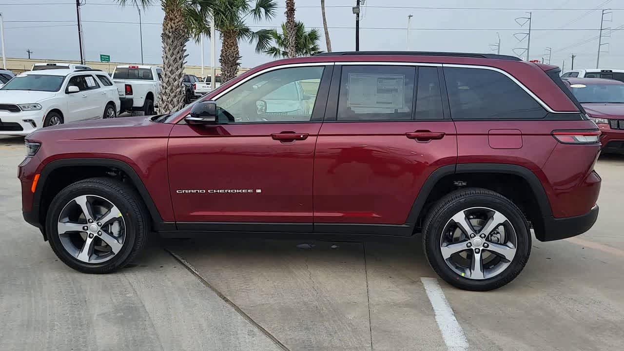 Thumbnail: 2025 Jeep Grand Cherokee - 5