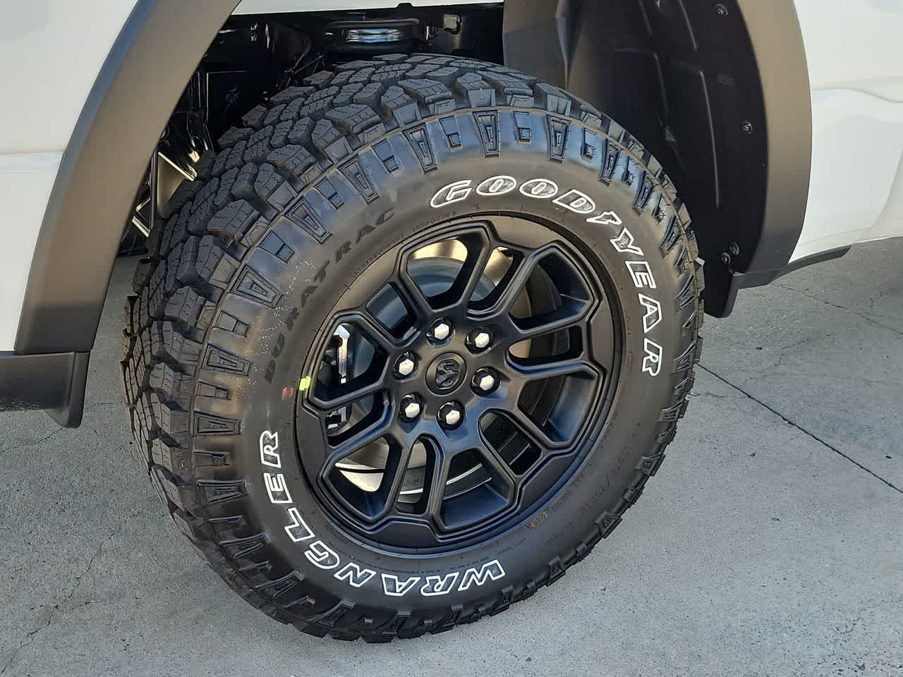 Thumbnail: 2026 RAM 1500 - 16