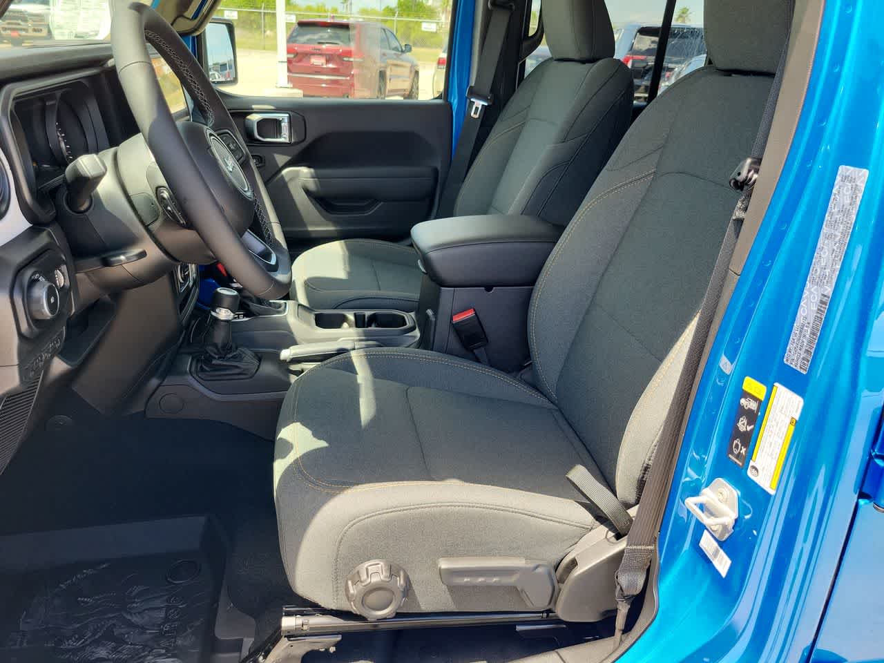 Thumbnail: 2025 Jeep Wrangler - 19