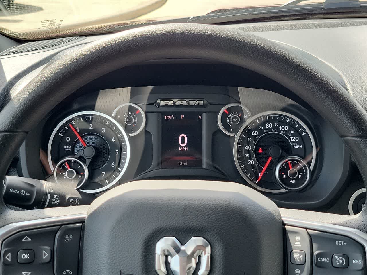 Thumbnail: 2025 RAM 1500 - 26