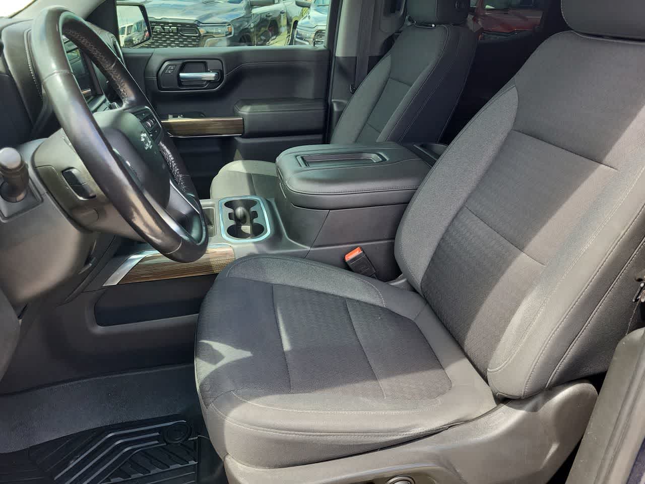 Thumbnail: 2022 Chevrolet Silverado 1500 - 19