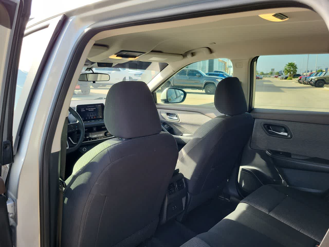 Thumbnail: 2023 Nissan Rogue - 20