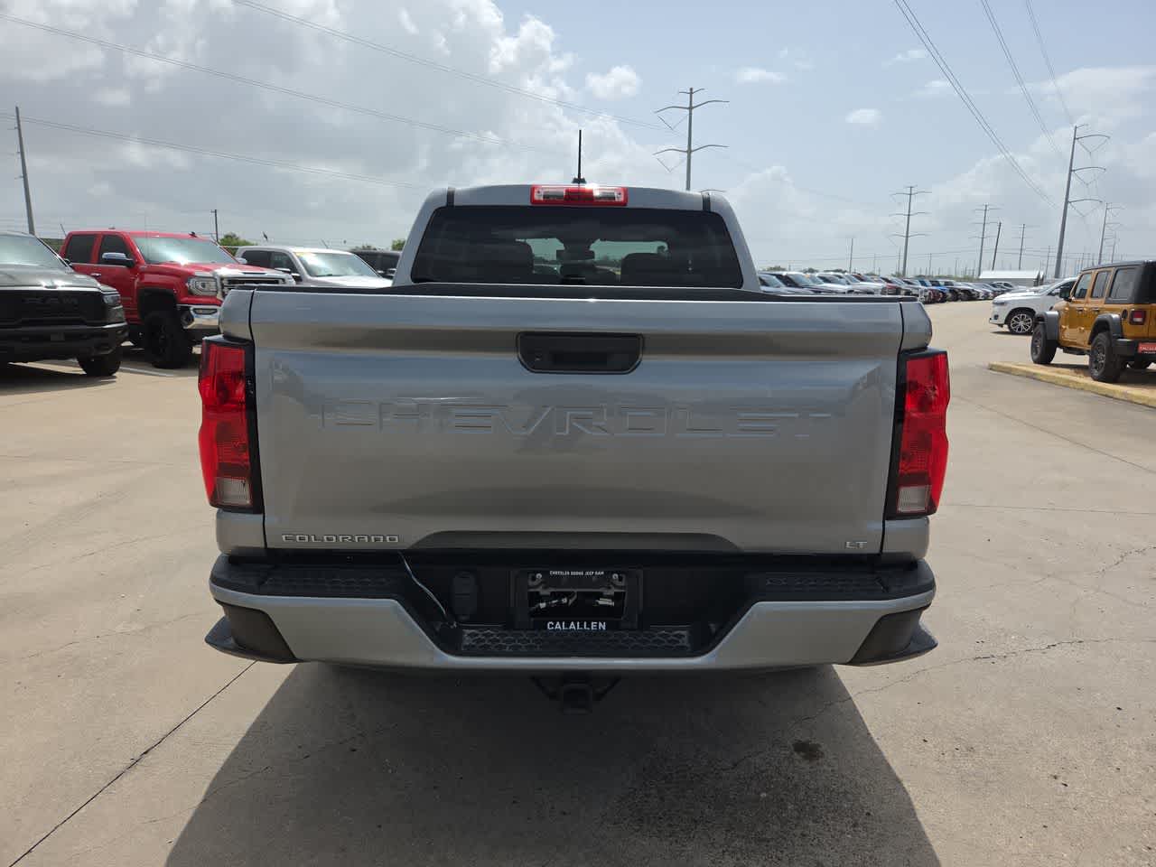 Thumbnail: 2024 Chevrolet Colorado - 13