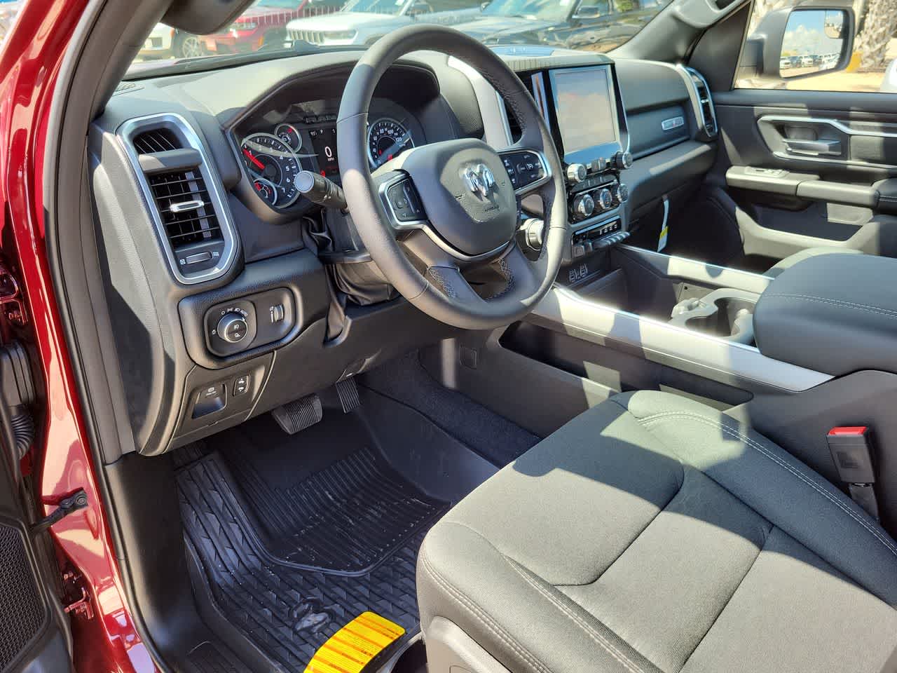 Thumbnail: 2025 RAM 1500 - 10