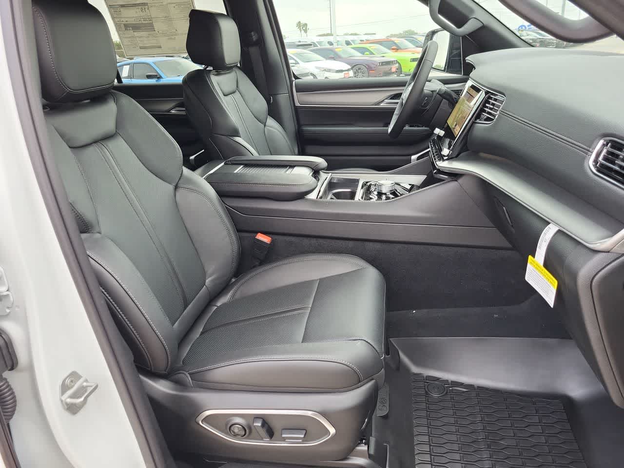 Thumbnail: 2026 Jeep Grand Wagoneer - 22