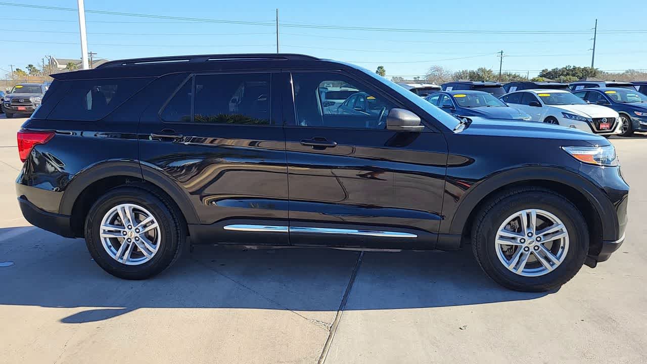 Thumbnail: 2022 Ford Explorer - 9