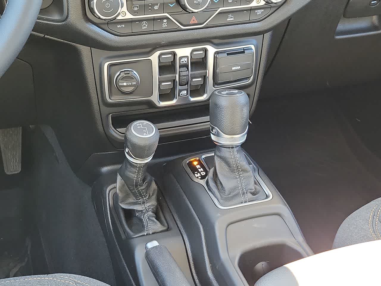 Thumbnail: 2026 Jeep Wrangler - 25