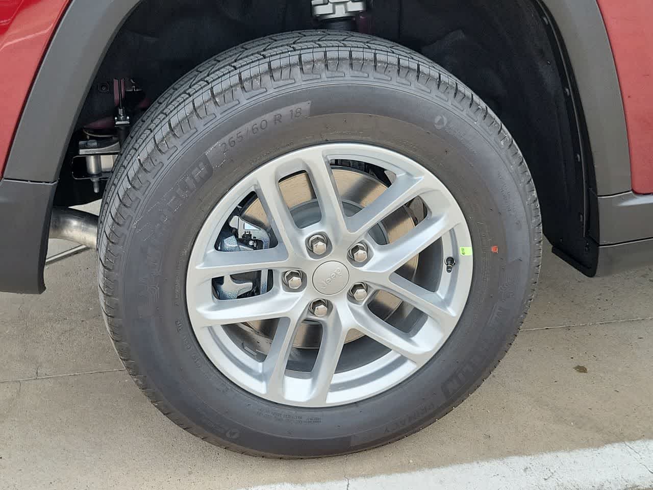 Thumbnail: 2025 Jeep Grand Cherokee - 16