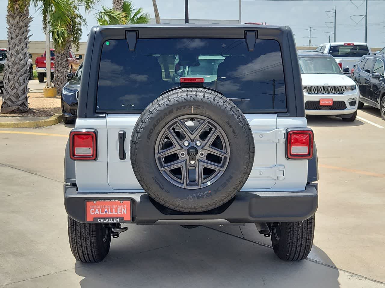 Thumbnail: 2025 Jeep Wrangler - 13