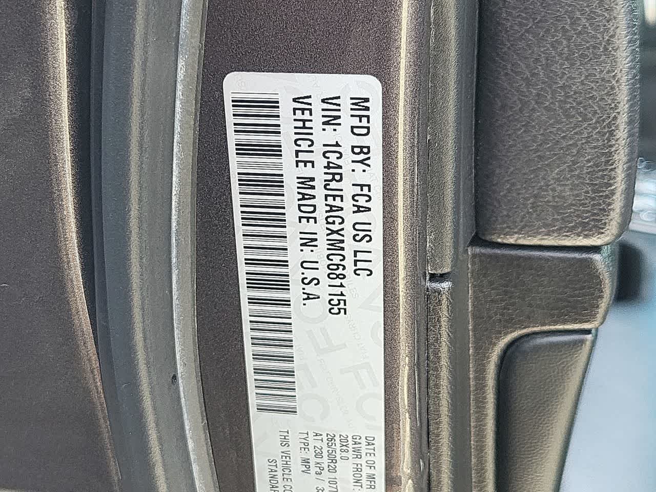 Thumbnail: 2021 Jeep Grand Cherokee - 28