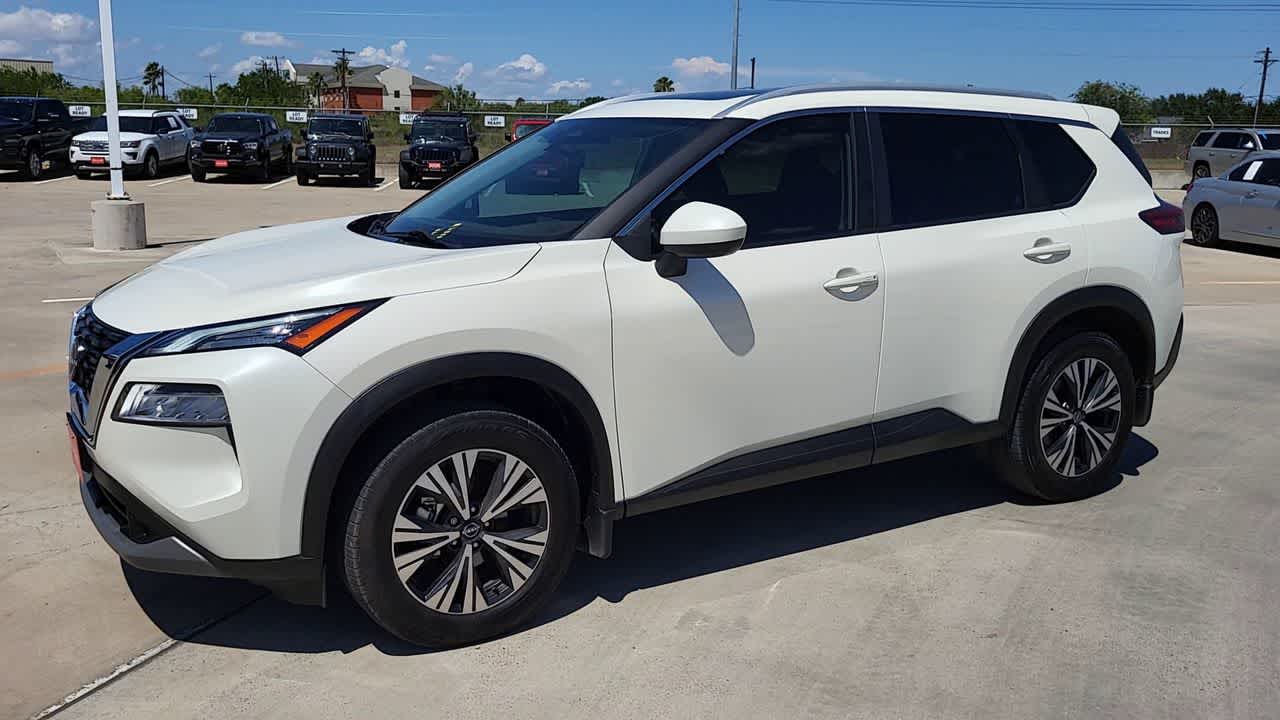 Thumbnail: 2023 Nissan Rogue - 4