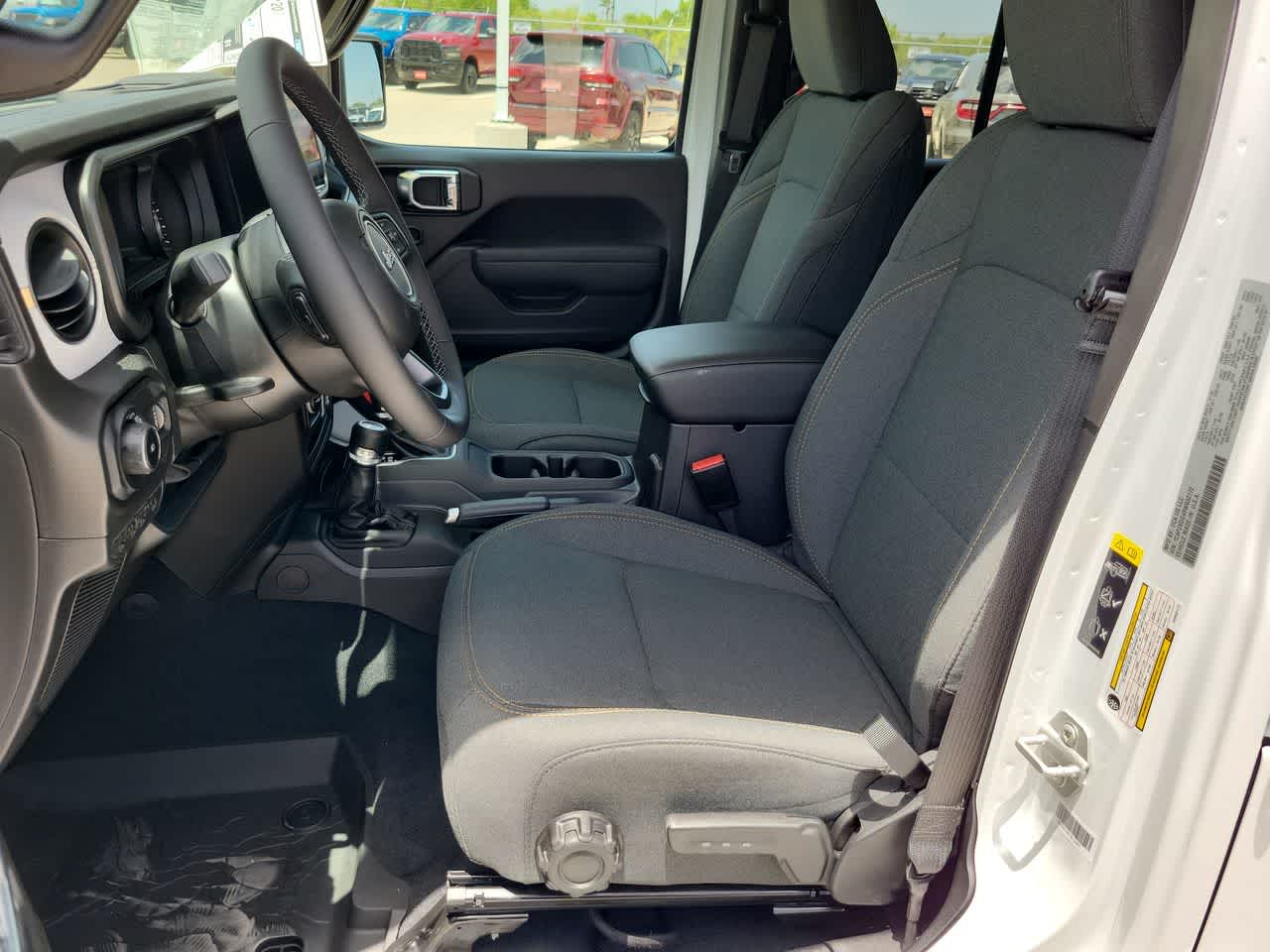 Thumbnail: 2025 Jeep Wrangler - 19