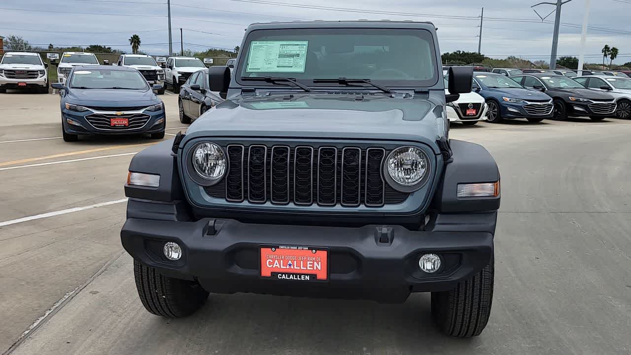 Thumbnail: 2026 Jeep Wrangler - 3