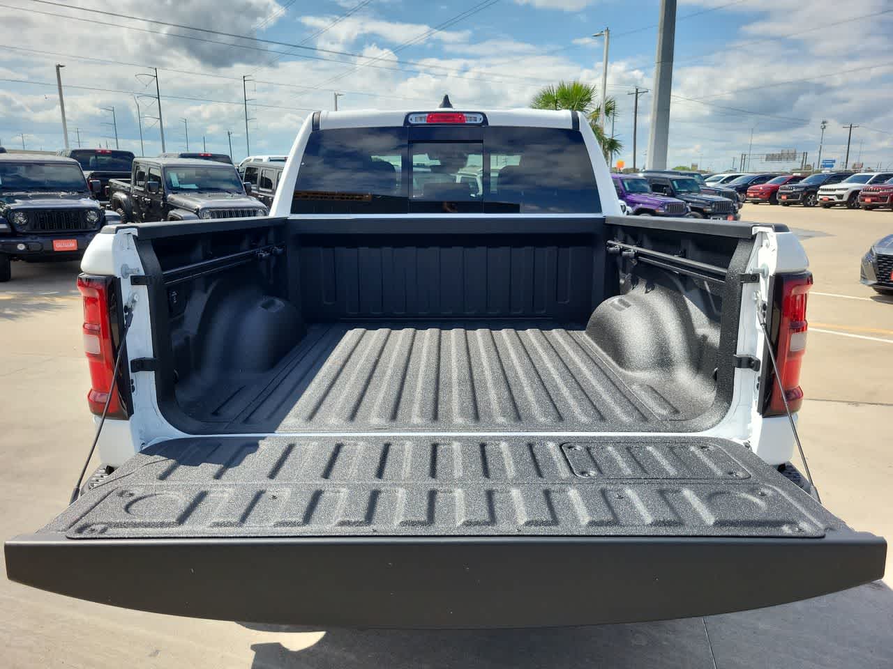 Thumbnail: 2026 RAM 1500 - 27