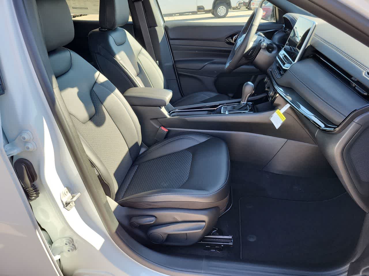 Thumbnail: 2026 Jeep Compass - 22