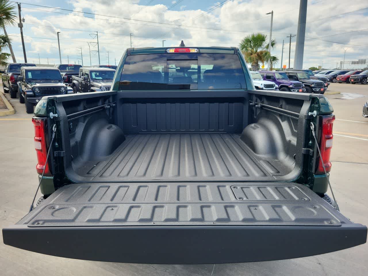 Thumbnail: 2026 RAM 1500 - 27