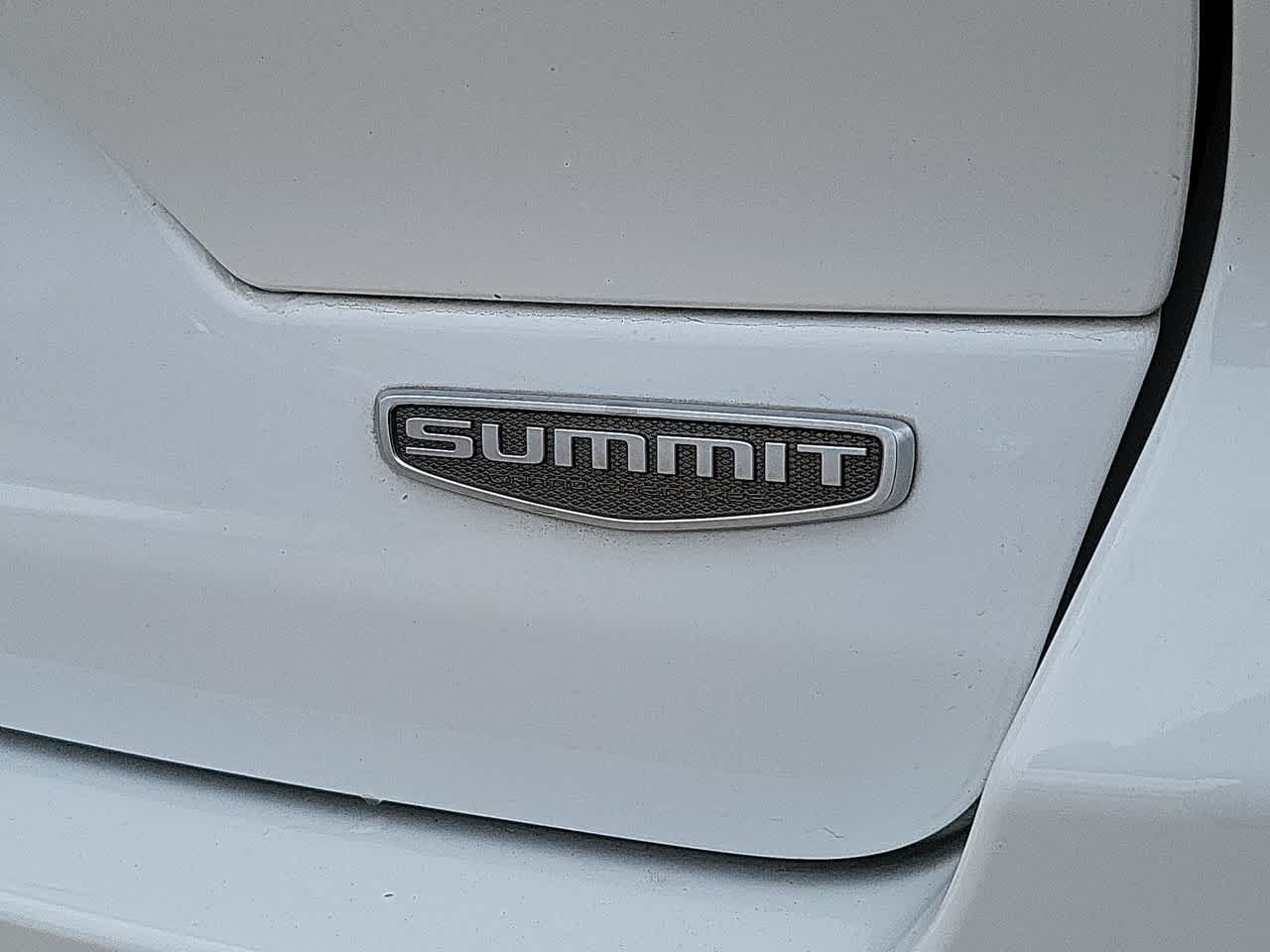 Thumbnail: 2022 Jeep Grand Cherokee - 15