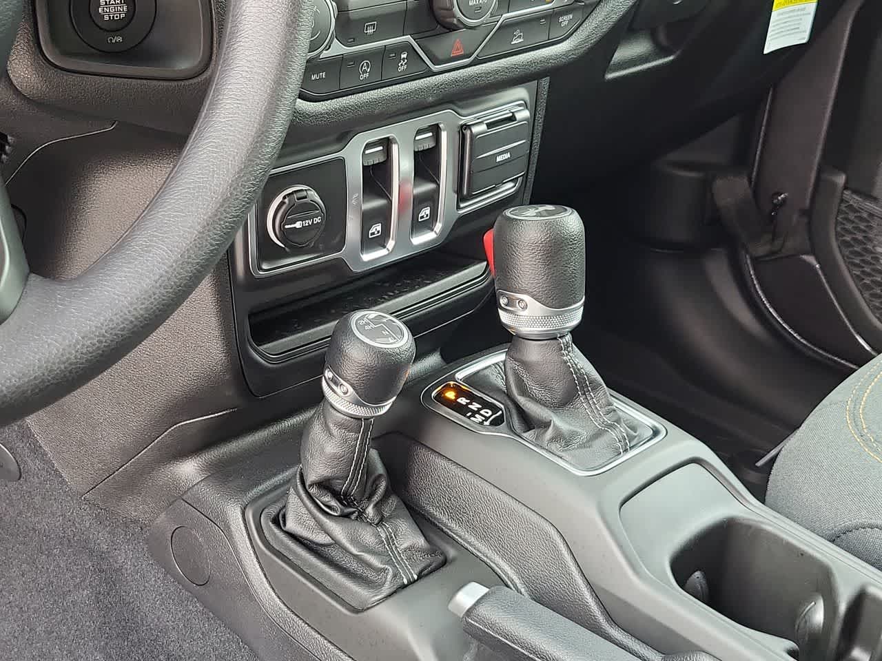 Thumbnail: 2026 Jeep Wrangler - 25