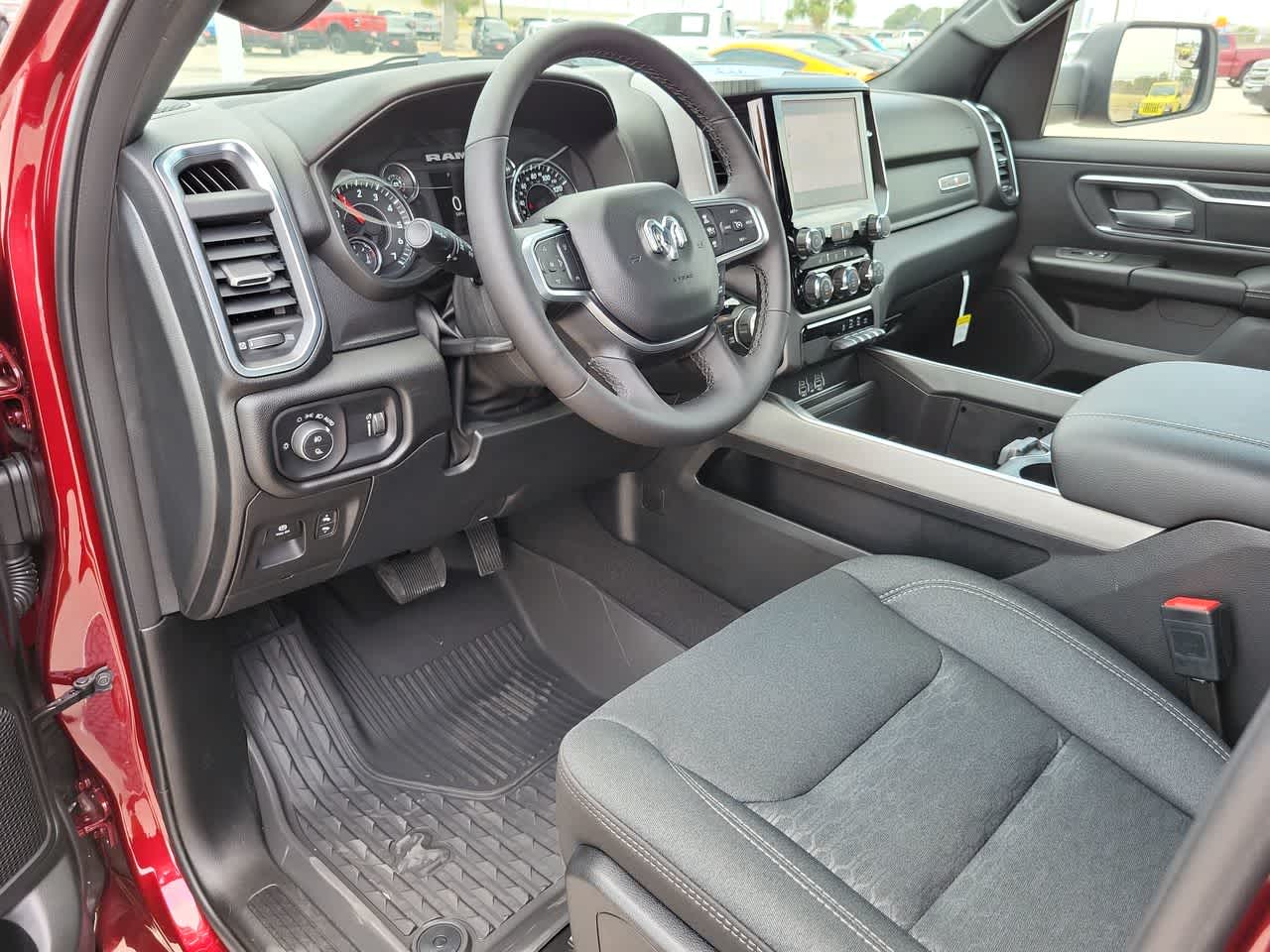 Thumbnail: 2025 RAM 1500 - 10