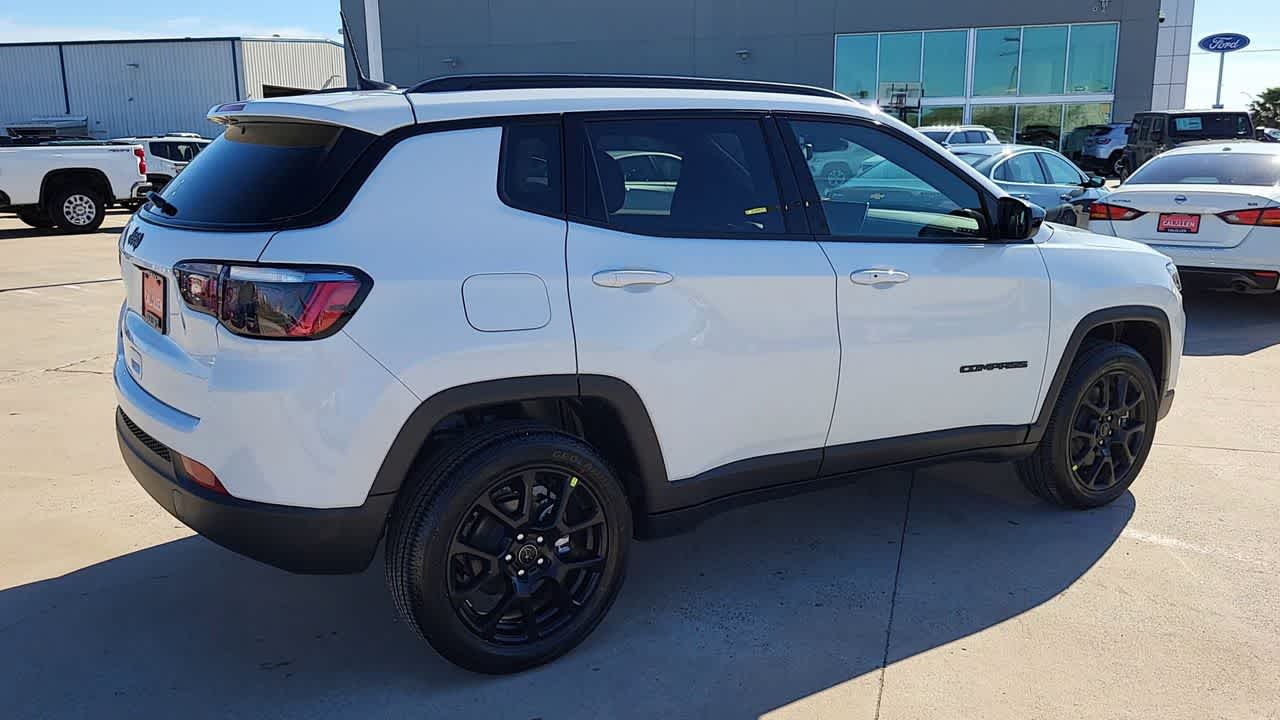 Thumbnail: 2026 Jeep Compass - 8