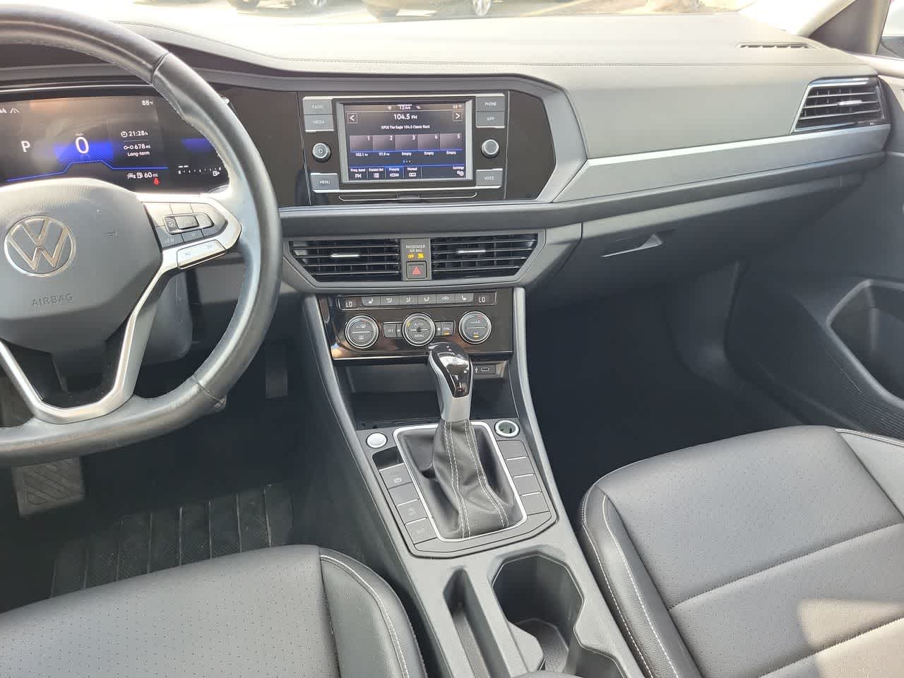 Thumbnail: 2024 Volkswagen Jetta - 24