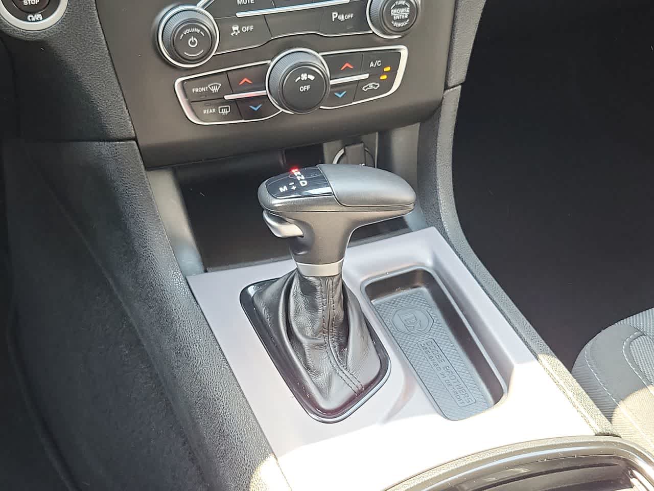 2022 Dodge Charger SXT 25