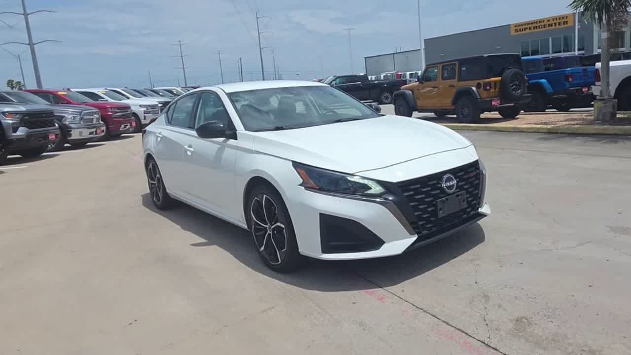 Thumbnail: 2024 Nissan Altima - 2