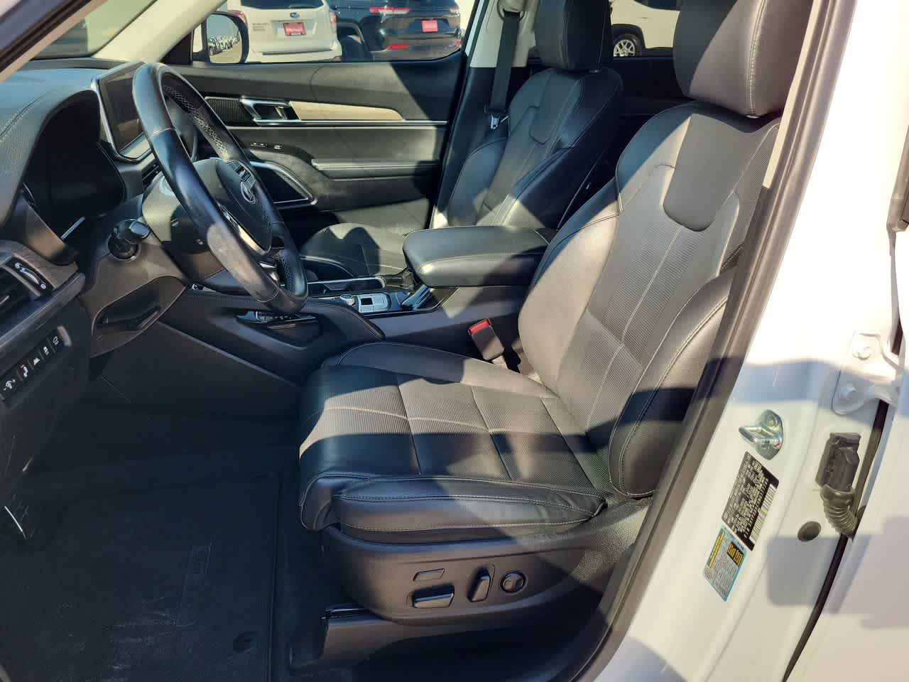 Thumbnail: 2021 Kia Telluride - 19