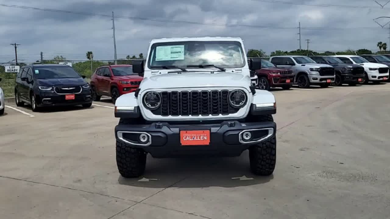 Thumbnail: 2026 Jeep Gladiator - 3