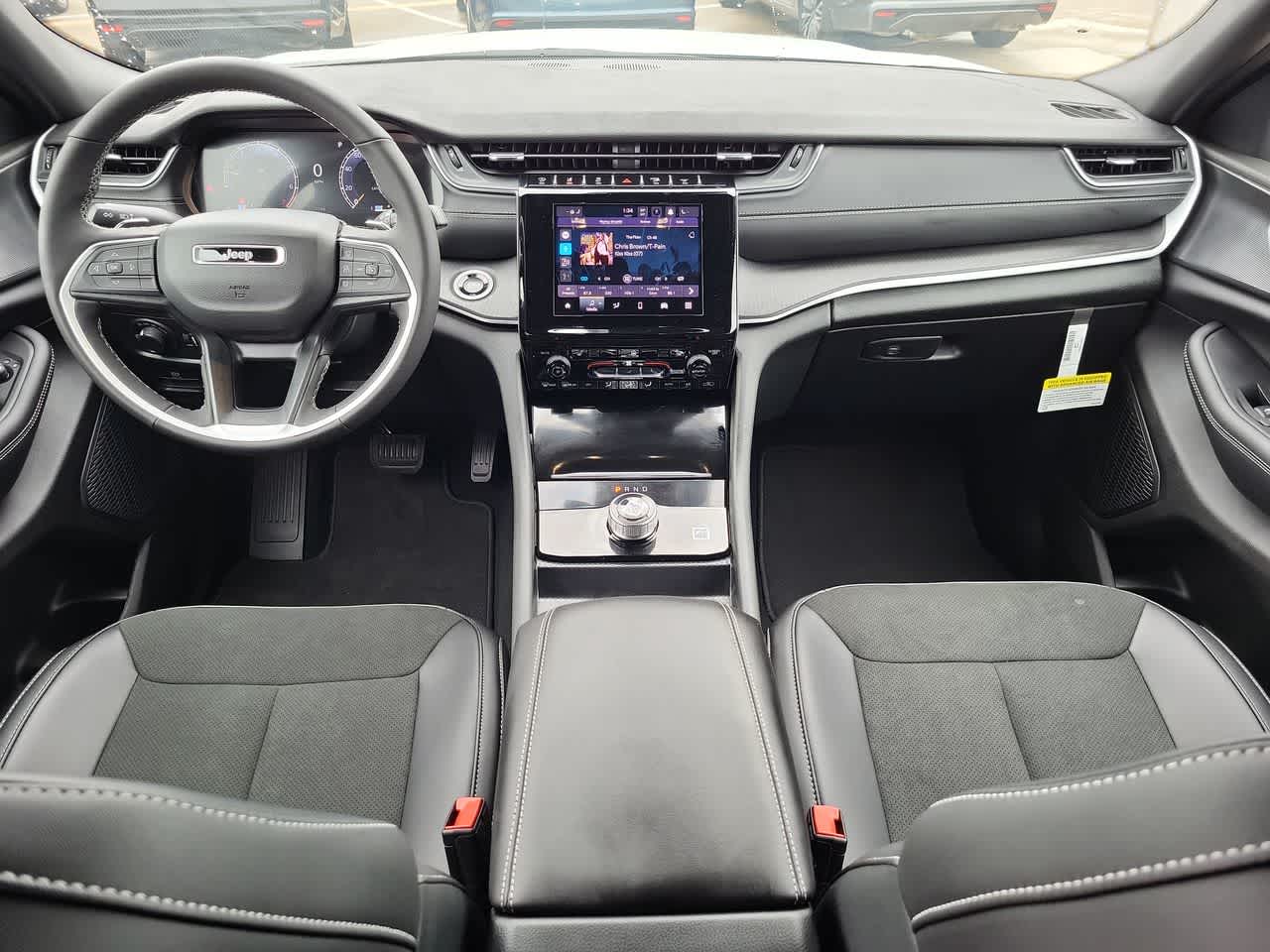 Thumbnail: 2025 Jeep Grand Cherokee - 18