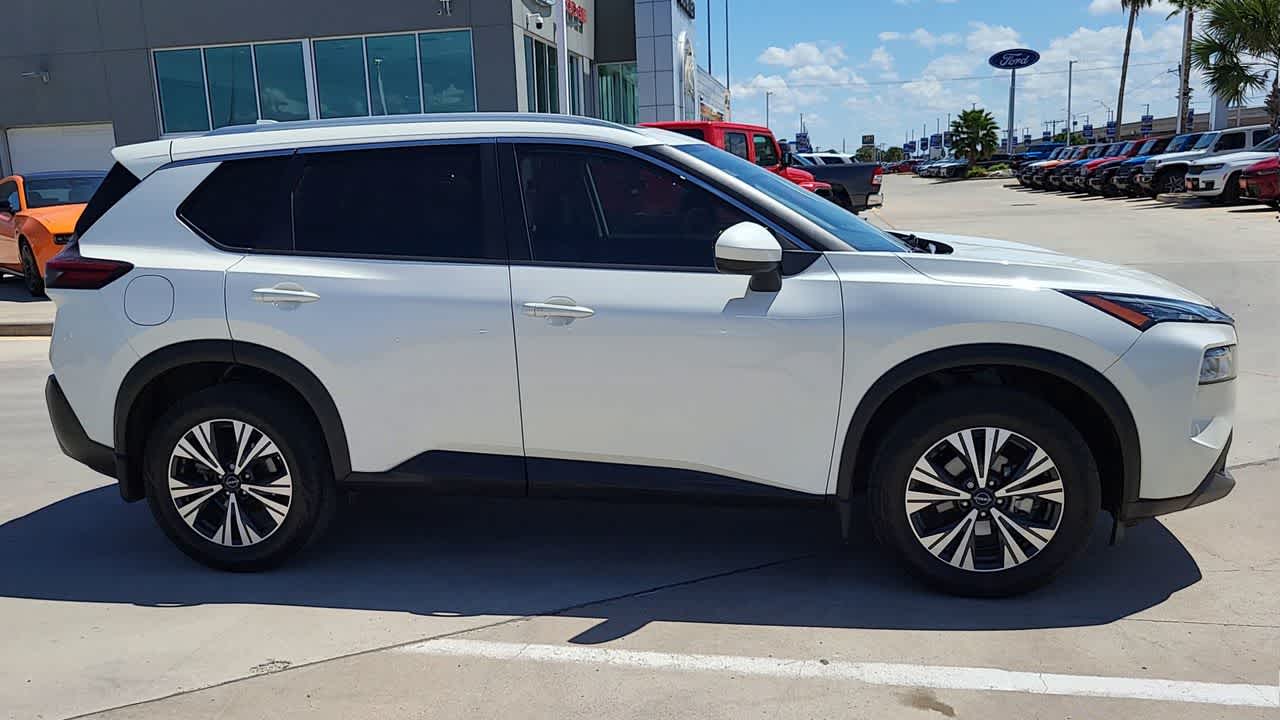 Thumbnail: 2023 Nissan Rogue - 9