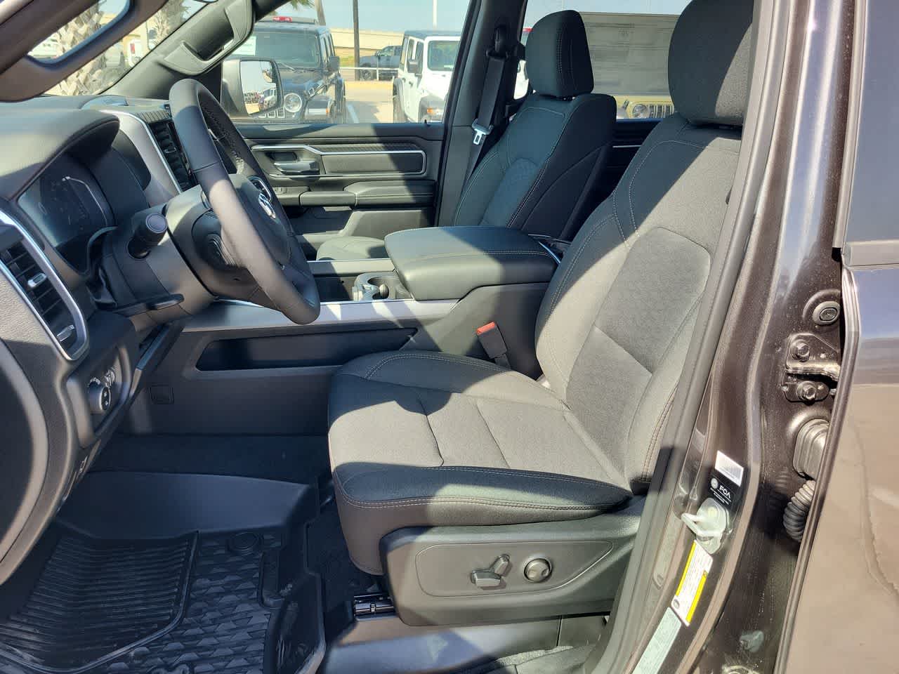 Thumbnail: 2026 RAM 1500 - 19