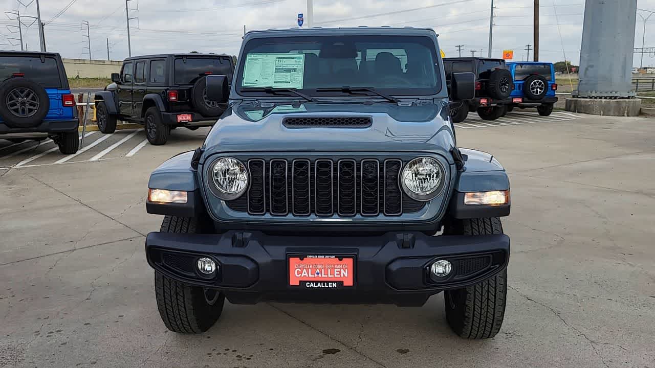 Thumbnail: 2026 Jeep Gladiator - 3