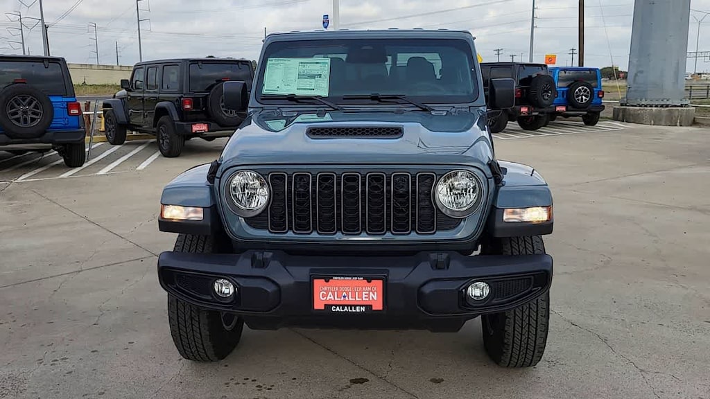 New 2026 Jeep Gladiator SPORT S 4X4 Pickup