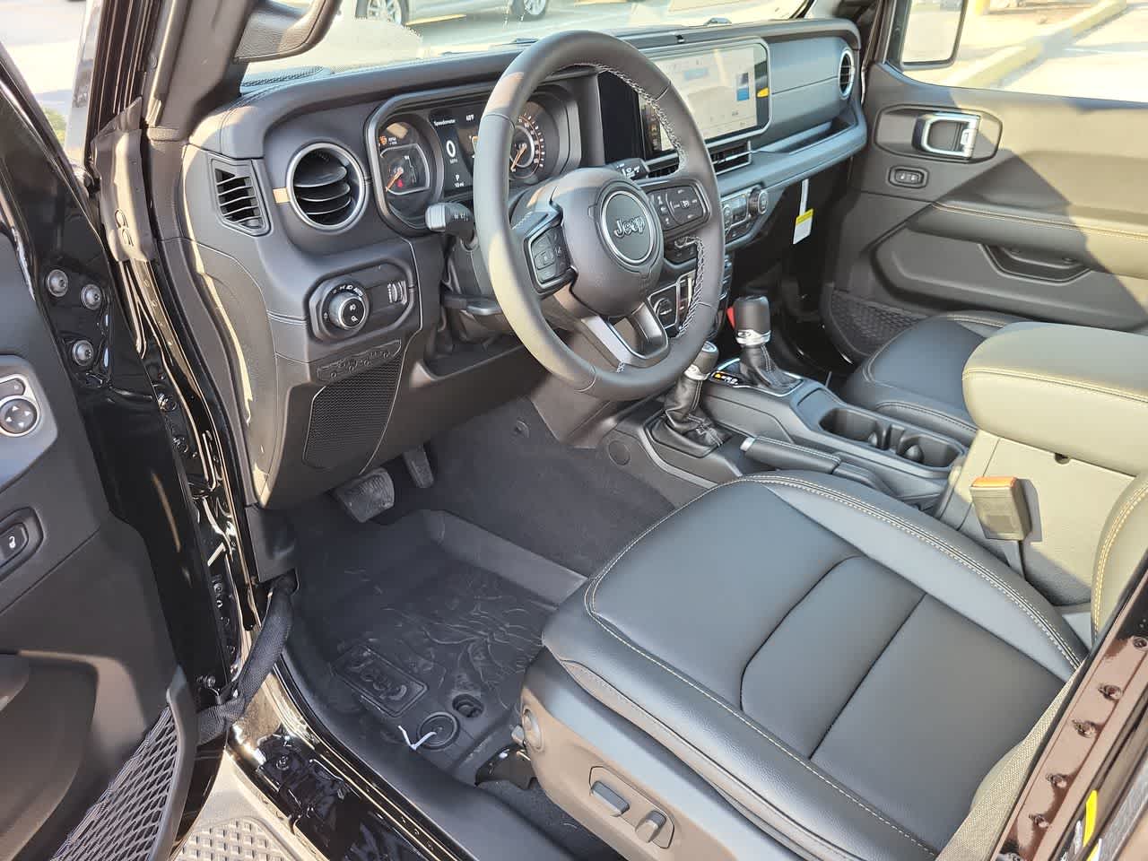 Thumbnail: 2026 Jeep Gladiator - 10