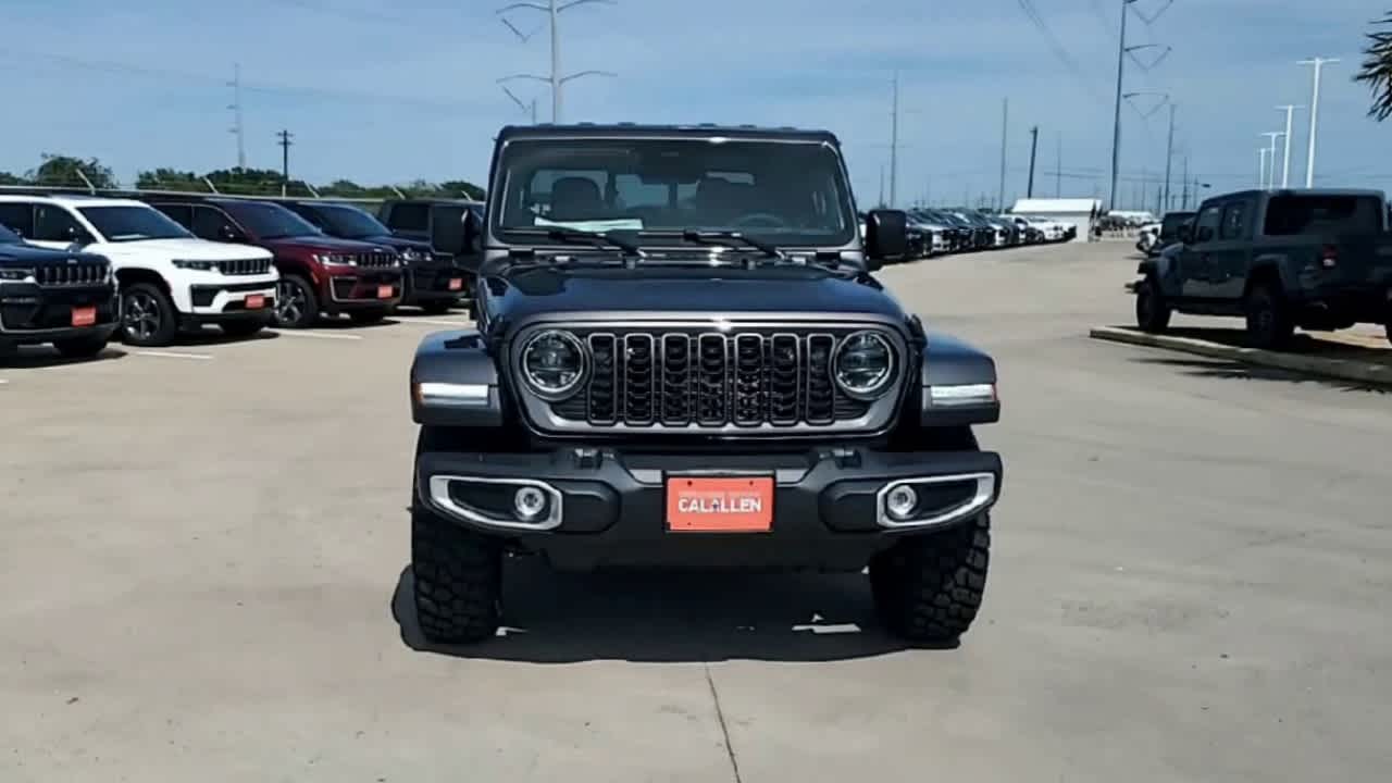 Thumbnail: 2026 Jeep Gladiator - 3