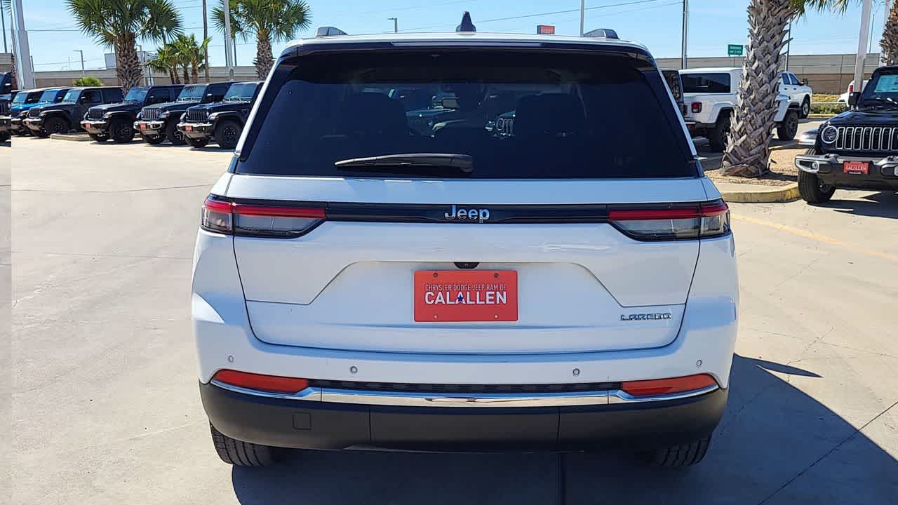 Thumbnail: 2023 Jeep Grand Cherokee - 7