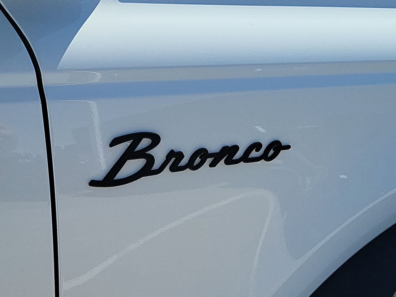 Thumbnail: 2022 Ford Bronco - 15