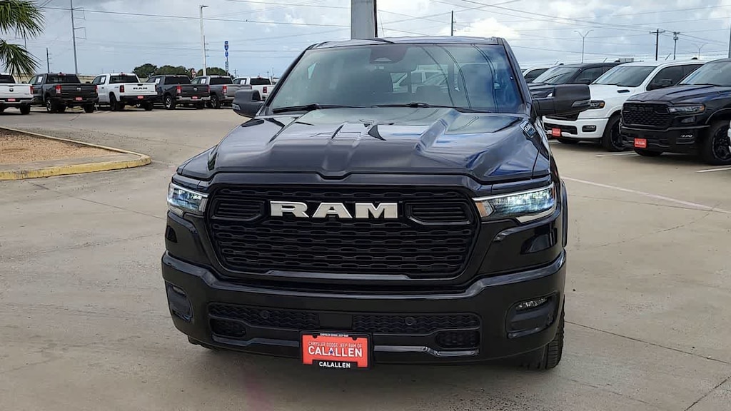 New 2025 Ram 1500 LONE STAR CREW CAB 4X2 5'7 BOX Pickup