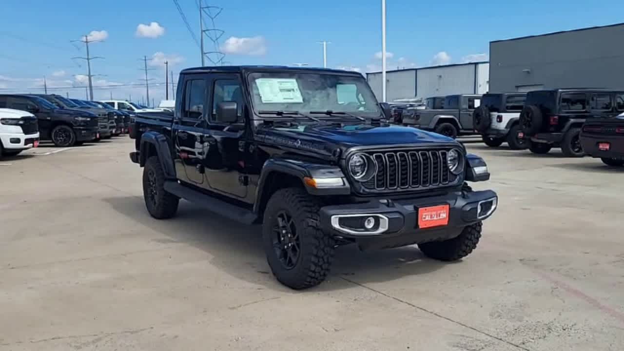 Thumbnail: 2026 Jeep Gladiator - 2