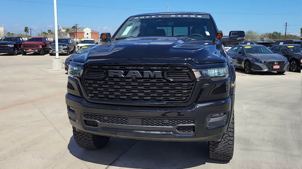 New 2026 Ram 1500 BIG HORN CREW CAB 4X4 5'7 BOX Pickup