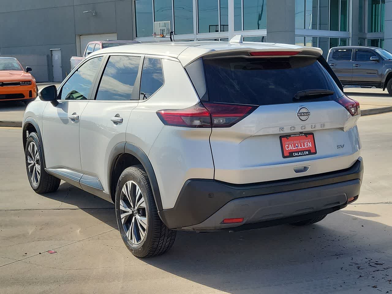 Thumbnail: 2023 Nissan Rogue - 12