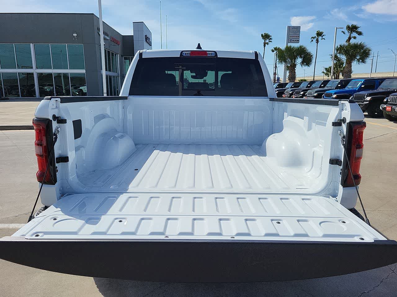 Thumbnail: 2026 RAM 1500 - 27