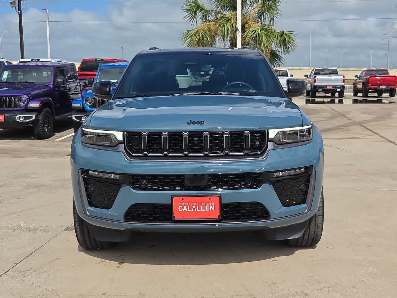 Thumbnail: 2026 Jeep Grand Cherokee - 14