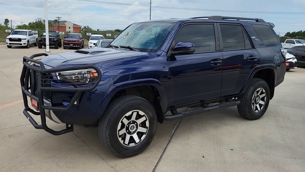 Thumbnail: 2021 Toyota 4Runner - 4